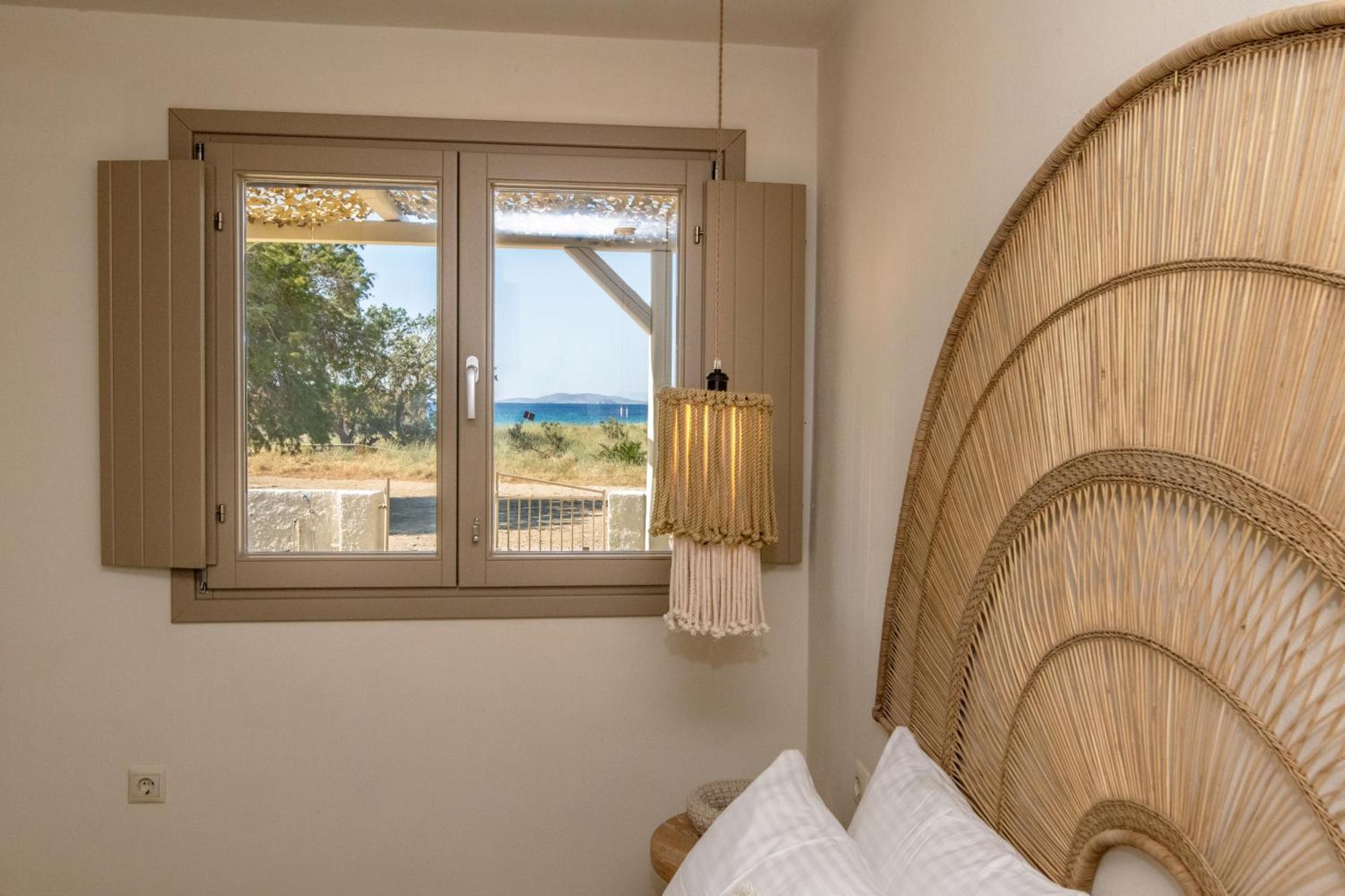 4Twaves Beach House - Beachfront In Agios Ioannis Agios Ioannis  Exterior photo
